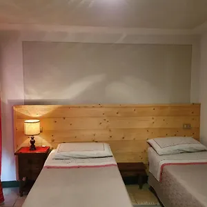 Bed & Breakfast Il Pettirosso, Malonno