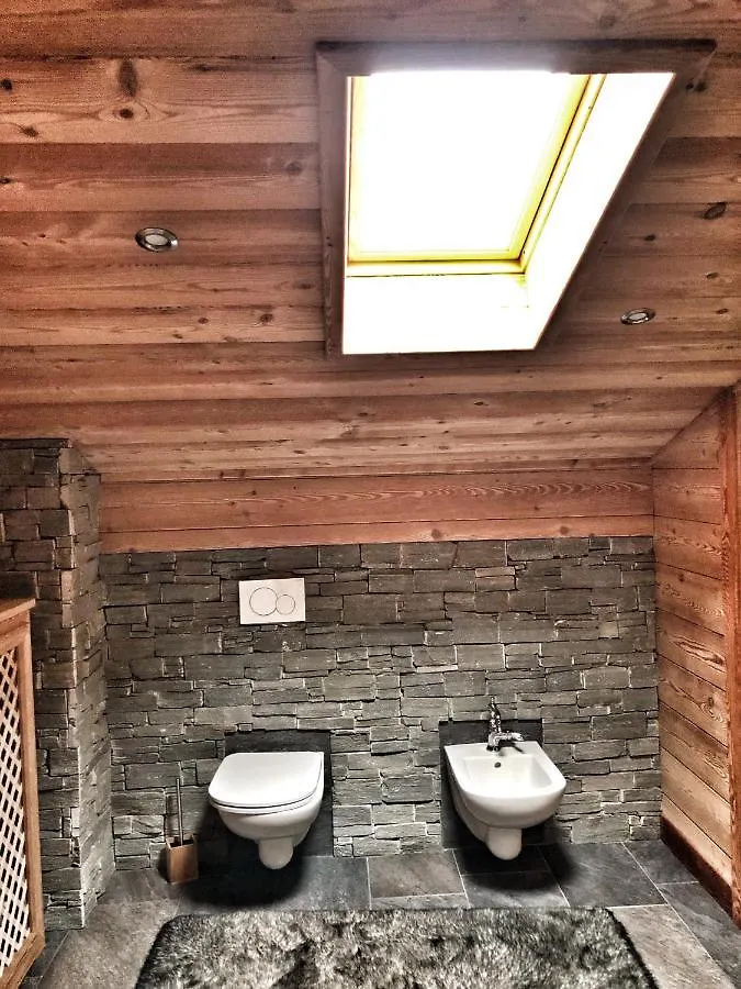 Appartamento B&B Woodensuite Malonno Italia