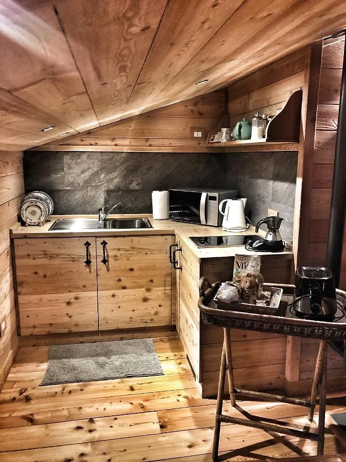 B&B Woodensuite Malonno 0*,